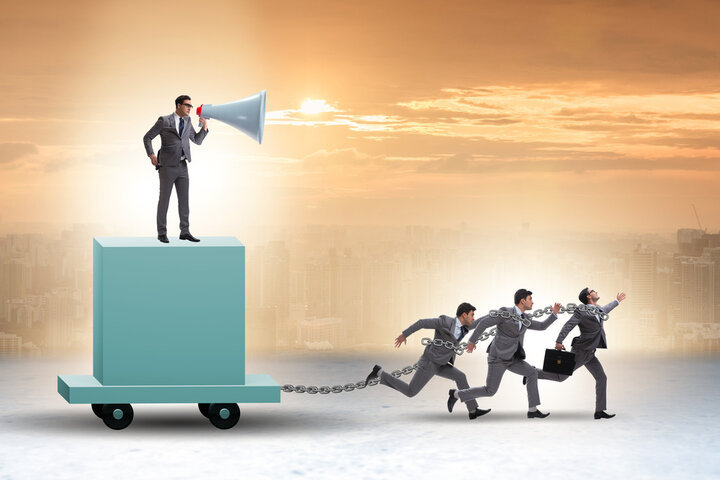 Haine formale, comportamente toxice: bullying-ul organizațional